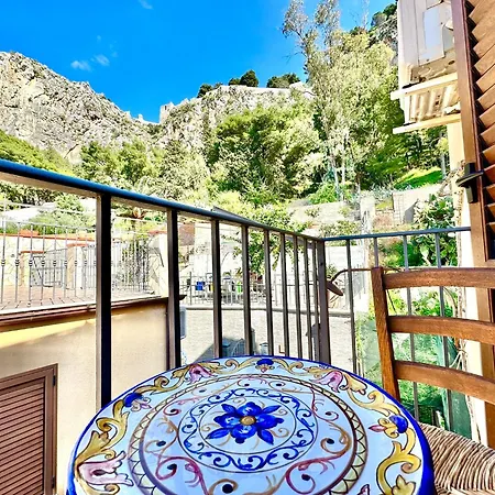 Casa Le Maioliche By Housilia Cefalù