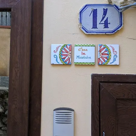 別荘 Casa Le Maioliche By Housilia